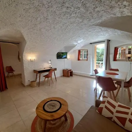 Aparthotel Veles